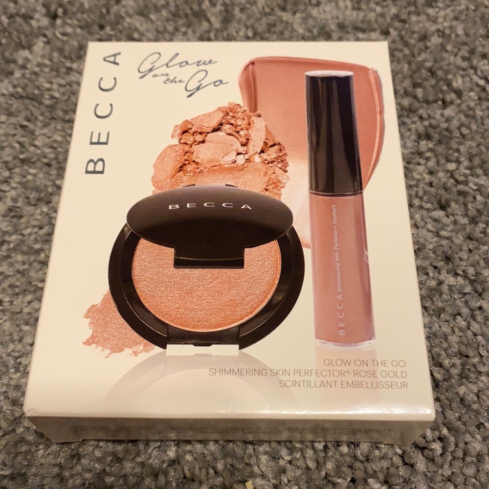 Becca Glow on the Go shimmering skin